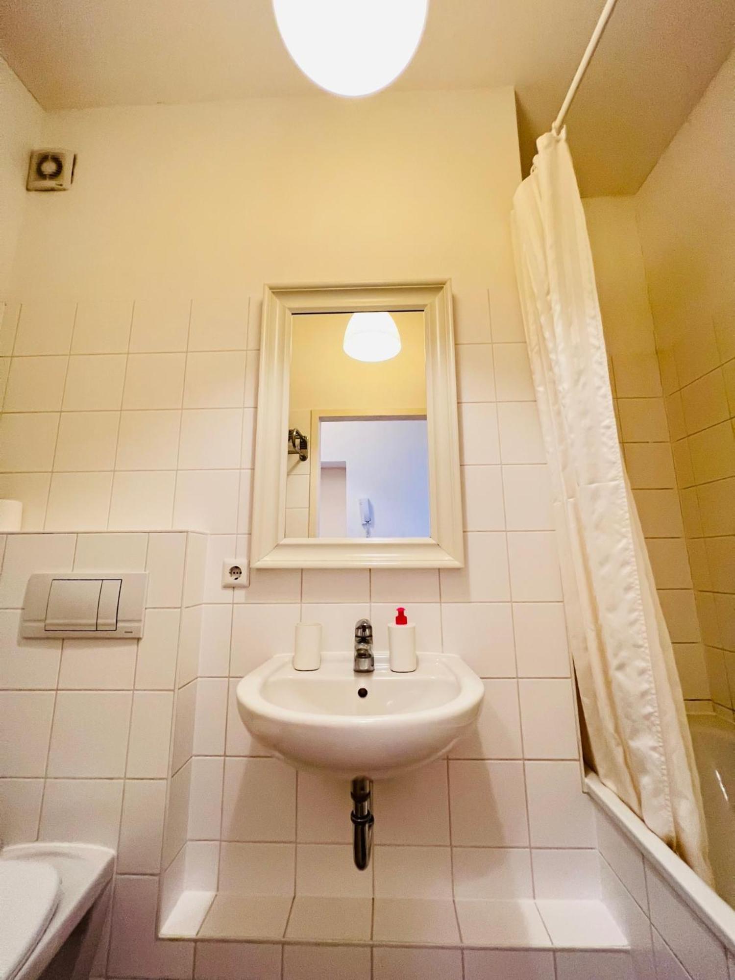 Central City West Berlin Kültér fotó
